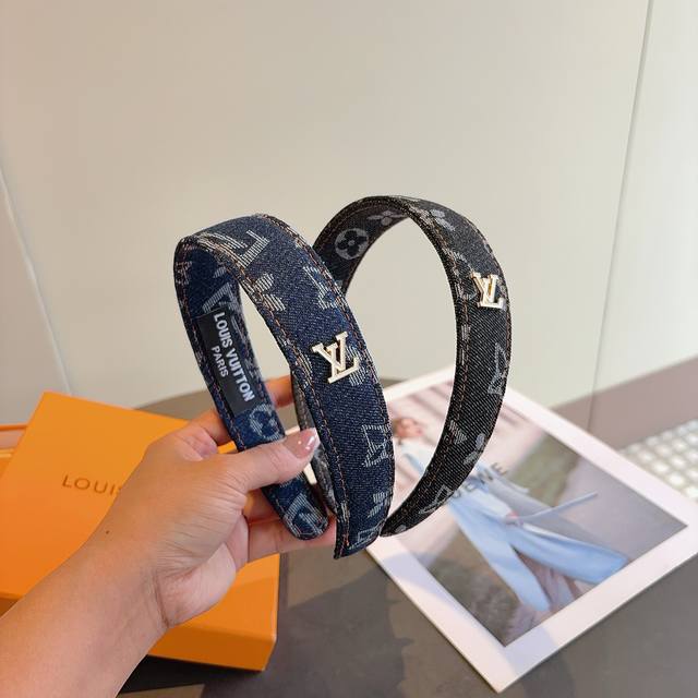 配包装 Lv 路易威登 新款牛仔布发箍，时尚头箍，专柜最新款来袭时尚百搭，女神必入 ！
