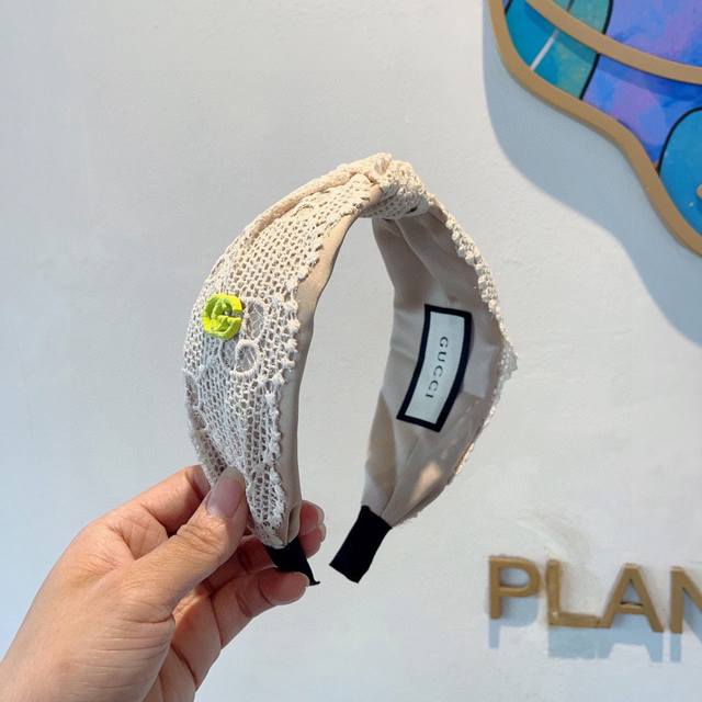 配包装 Gucci古奇 网红经典新款花边布艺发箍，女神必备单品头箍，非常百搭，时尚潮流款！