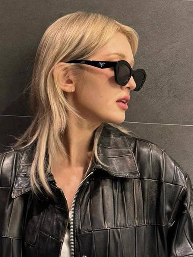Prada 2026 New Style Sunglasses, Unisex, UV Protection, Retro Acetate Cat-Eye Su