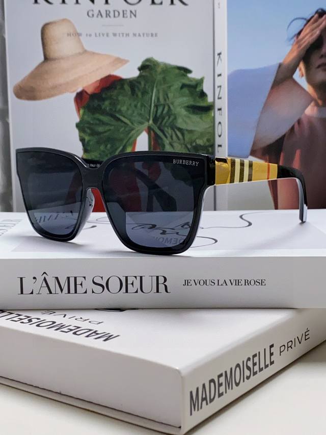 Burberry 巴宝莉 2026新款 防晒太阳眼镜男款防紫外线墨镜男士开车专用黑框偏光镜时尚男女通用 经典战马设计