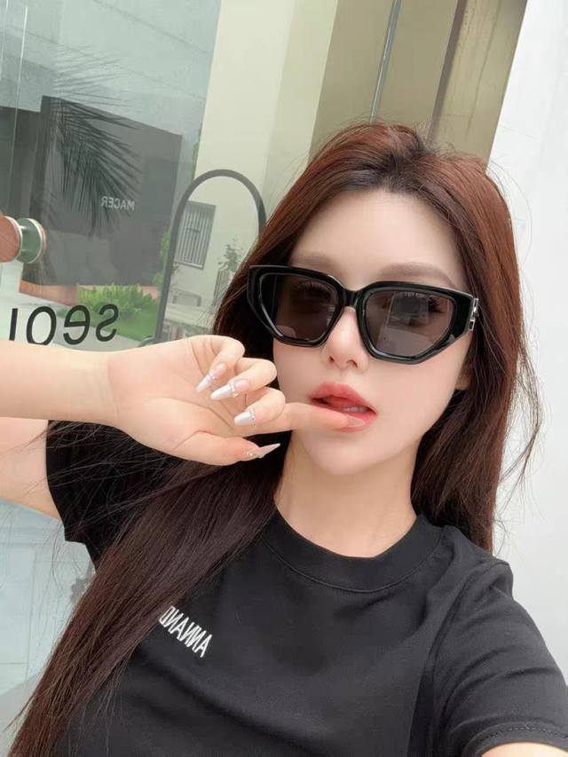 Chloe克洛伊 2026新款春夏新款猫眼形太阳镜女高级感方形大框墨镜男女潮流防紫外线