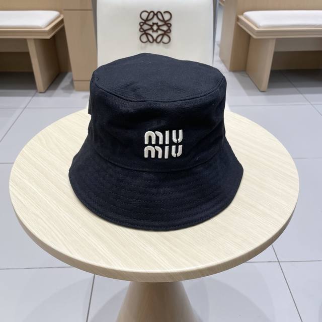 缪缪miu Miu～｜经典双面条纹渔夫帽双面款 万年百搭的款式 一年四季皆可戴