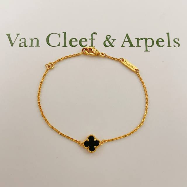 Vs058 Vancleef*Arpel* Latest Black Mother-of-Pearl Four-Leaf Clover Small Gold B