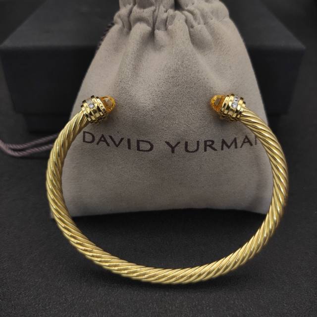 David Yurman 5mm gold bangle with yellow diamonds. Recommended wrist size: 15-20
