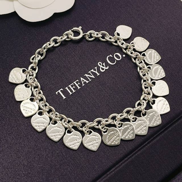 Tiffany's latest full-heart silver bracelet, made of brass, is consistent with t