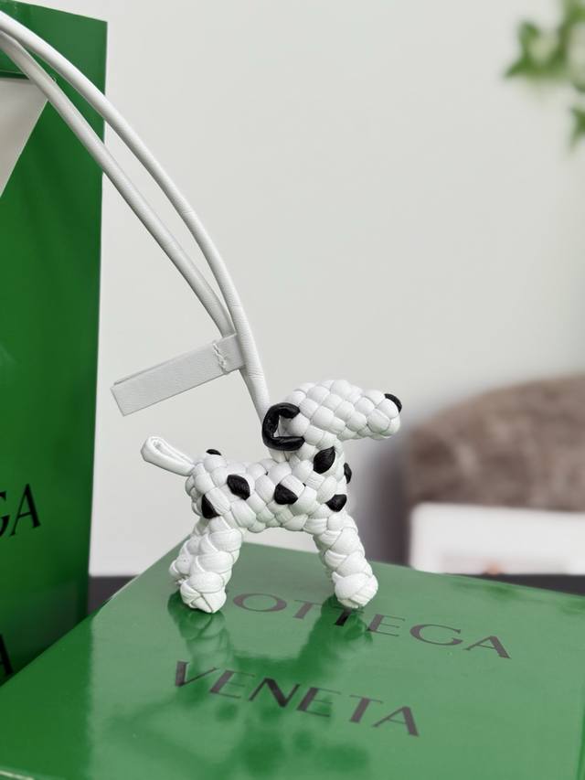 New Bottega Veneta puppy charm! This Bottega Veneta puppy woven charm is entirel