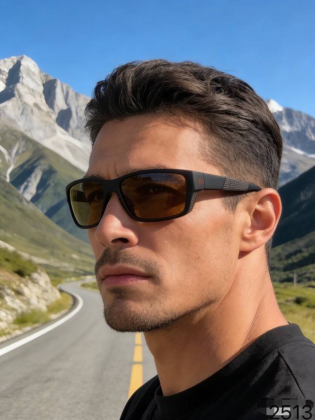 Arman* New unisex fashion sunglasses, sun protection and UV protection, square f Arman* New unisex fashion sunglasses, sun protection and UV protection, square f
