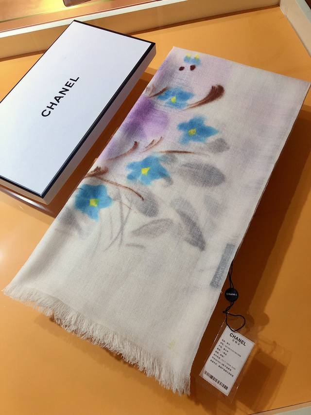 Special Ccc2003 Chanel-print long scarf! Super soft feel, very refreshing color