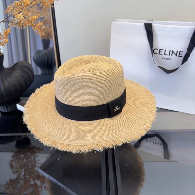 130￥pp Celine赛琳拉菲草帽，旅游必备，头围57Cm