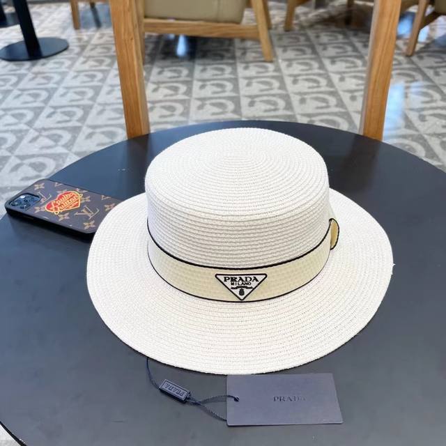 Prada's new 2026 straw hat, a must-have for going out and super easy to match, g