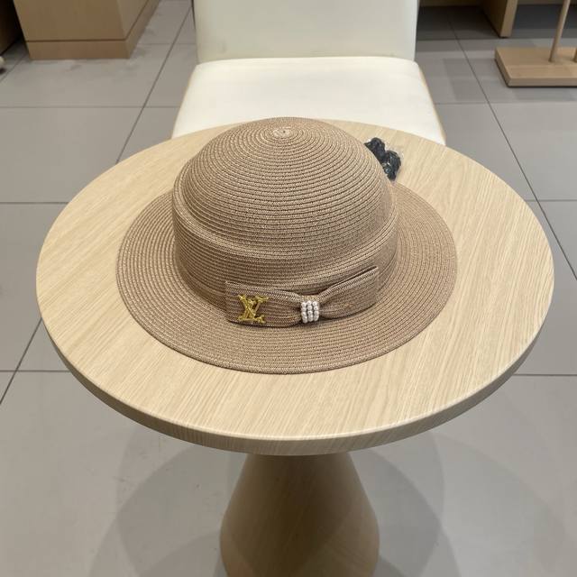 Louis Vuitton Baseball Cap 2025 Summer New Bow Sunscreen Straw Hat Bucket Hat Wo