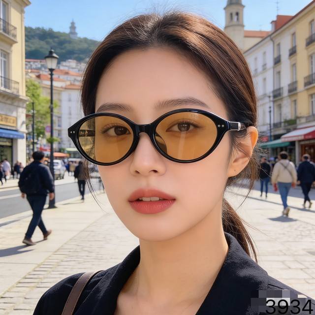 Louis Vuitto*墨镜女款2026新款猫眼墨镜时尚太阳眼镜框高级感 Louis Vuitto*墨镜女款2026新款猫眼墨镜时尚太阳眼镜框高级感