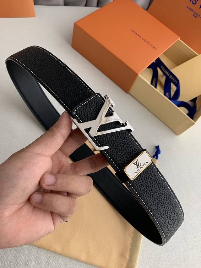 Product Name: Louis Vuitton Original Single Item Model: Reversible Hook, Actual