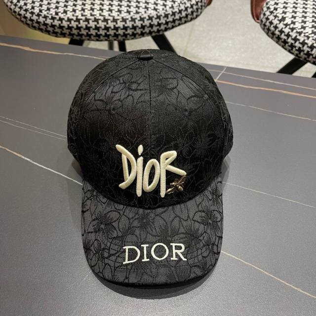 Dior new baseball cap, original material, multiple colors available.