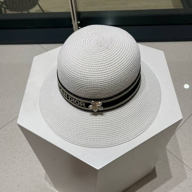 Dior's new straw hat, sun hat, beach hat, floral design, head circumference 57cm