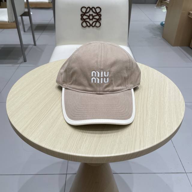Miumiu缪缪 新款订单款刺绣棒球帽大牌款超好搭配，赶紧入手！