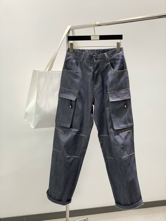 Moncler European customer order, French Mon workwear jeans. Top-quality outdoor Moncler European customer order, French Mon workwear jeans. Top-quality outdoor