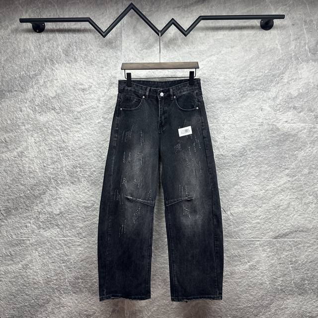 Margiela 2026 New Washed Ripped Cut Couple Style Curved Blade Jeans Top-Tier Qua
