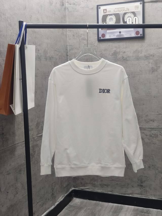 Dior*迪奥 秋冬新款 Logo字母刺绣 重磅卫衣 面料采用定制420G高克重磅毛圈 厚实挺阔有有形，手感质感更佳 不易变形 不易缩水 保持长久的美观 ！！