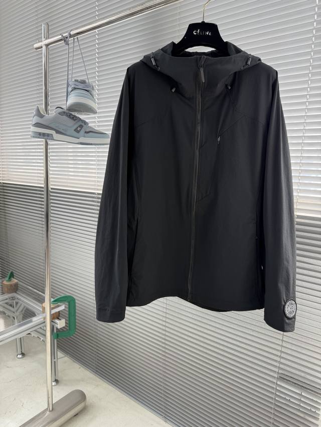 - Canada Goose Sunscreen Jacket (Special Waffle Knit Quick-Drying Fabric, Excell