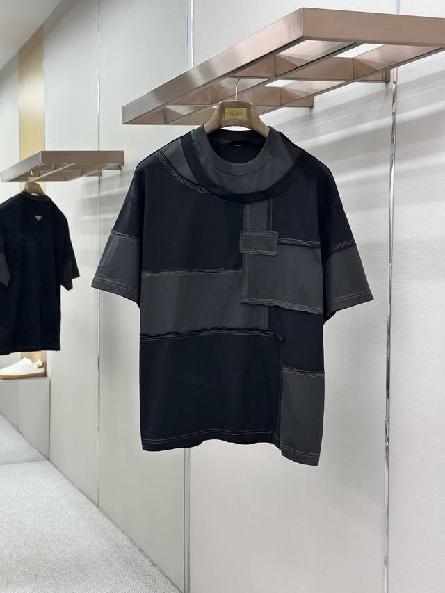 Prada 26Fw Dark Deconstructed Color-Blocked Short-Sleeve T-Shirt. This dark deco