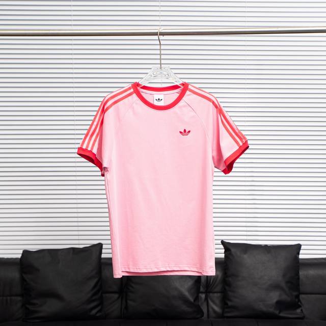 工厂pp直供120 Adidas丨三叶草6322三道杠刺绣圆领短袖T恤 配色：粉红红道 尺码：Xs-Xxl