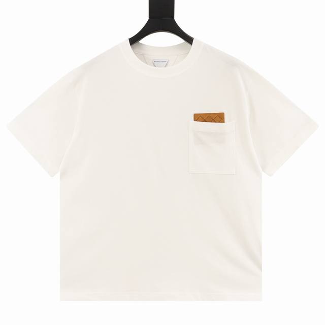 170 Bottega Veneta Bv 皮革编织口袋短袖 定制丝光棉,柔软细腻亲肤,口袋真皮绒面皮革编织,经鞣制72小时后,纯人工编织,全套定制三标辅料 S
