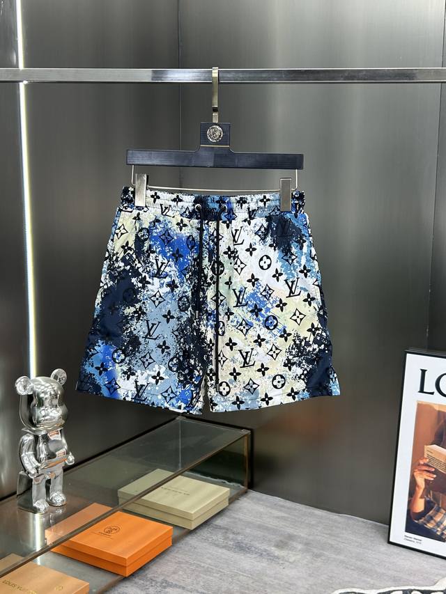 Lv Featured summer style men's casual shorts, beach shorts, made with custom qui