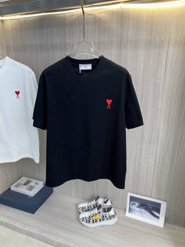 Ami's latest 2026 Spring/Summer short-sleeved T-shirt is now available! Made wit
