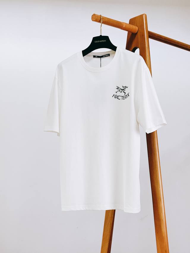 Arcteryx 2026 Spring/Summer New Arrival Skeleton Print Short-Sleeve T-Shirt. A m
