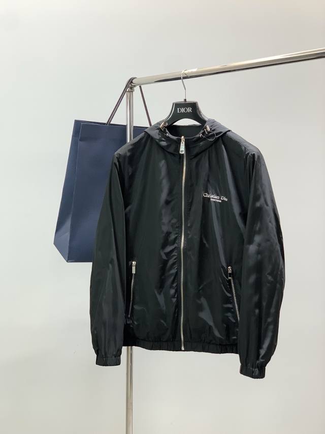 Dior, Spring 2026 New Arrival, available in boutiques. A simple, stylish, and ca