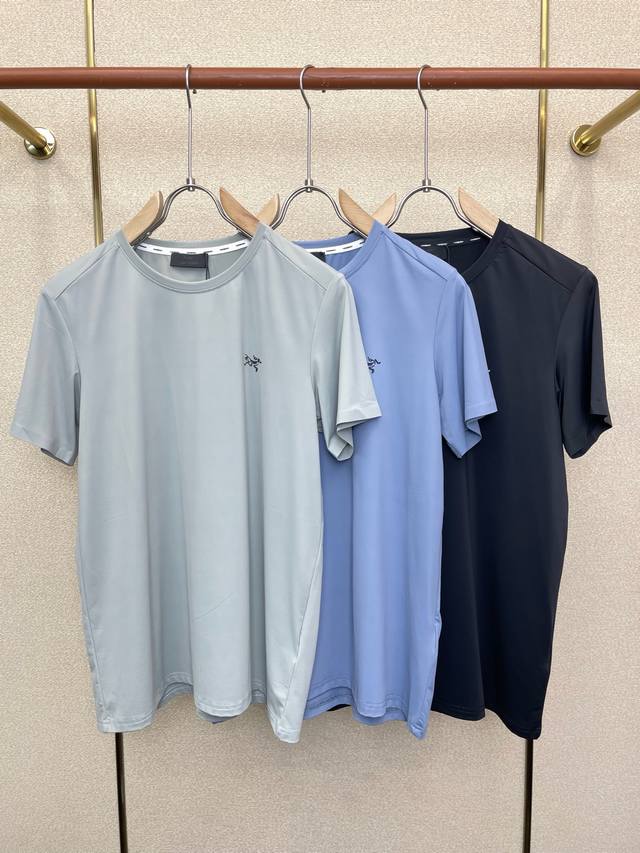 Arc'Teryx is going all out to release this new original men's casual short-sleev