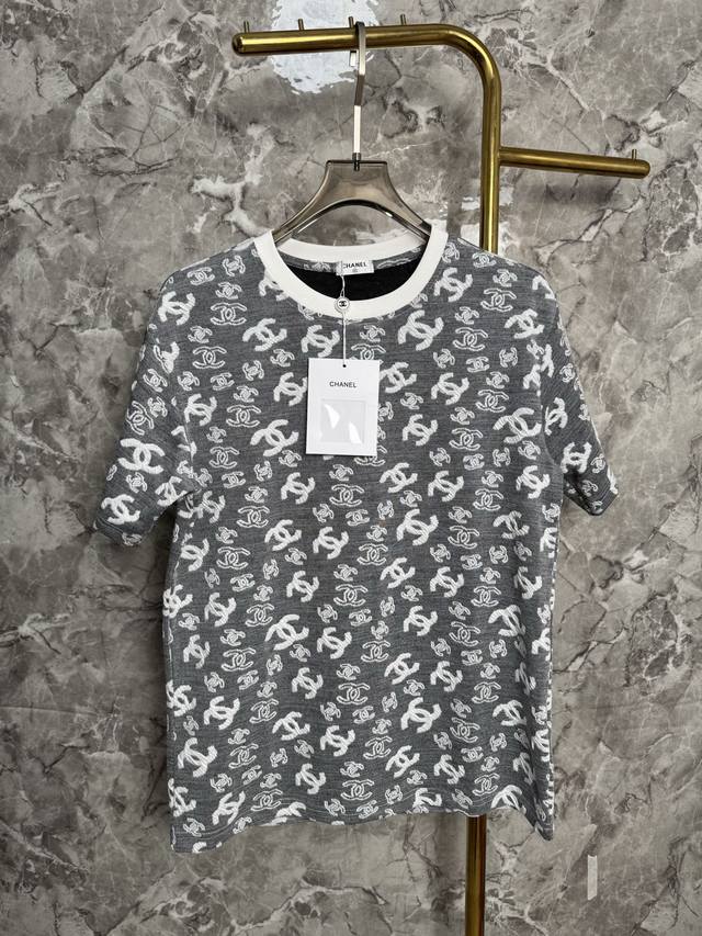 Chanel monogram jacquard towel T-shirt, custom-made jacquard short-sleeved knit Chanel monogram jacquard towel T-shirt, custom-made jacquard short-sleeved knit