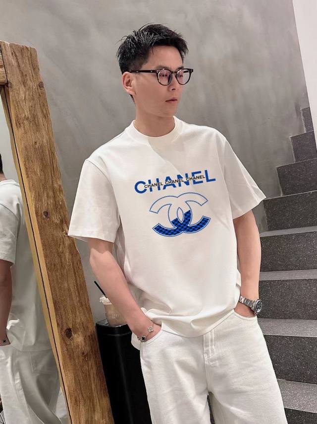 Chanel Short-Sleeve Collection Season: Spring/Summer 2026 Colors: Black, White, Chanel Short-Sleeve Collection Season: Spring/Summer 2026 Colors: Black, White,