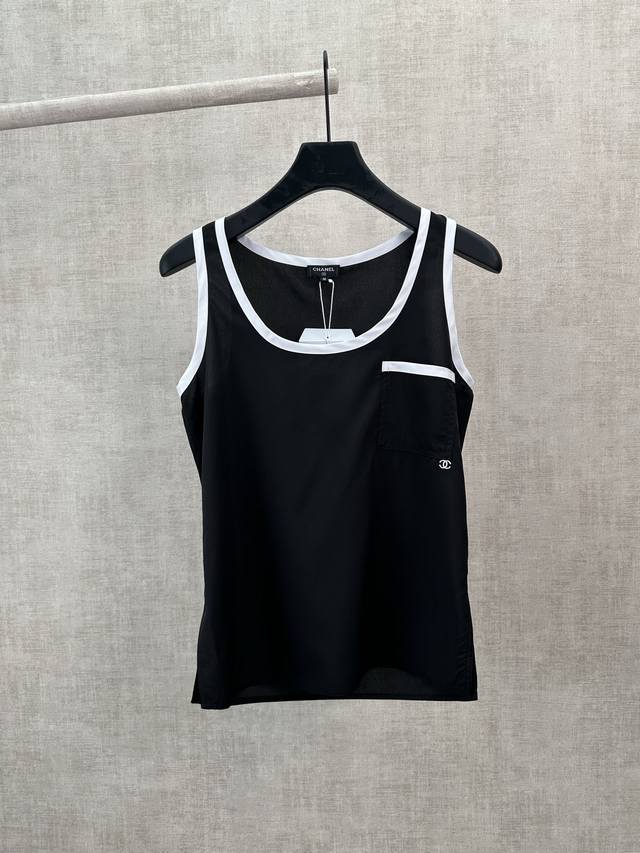 Chanel 26Ss New Silk Vest, made of mulberry silk fabric, with contrasting piping Chanel 26Ss New Silk Vest, made of mulberry silk fabric, with contrasting piping