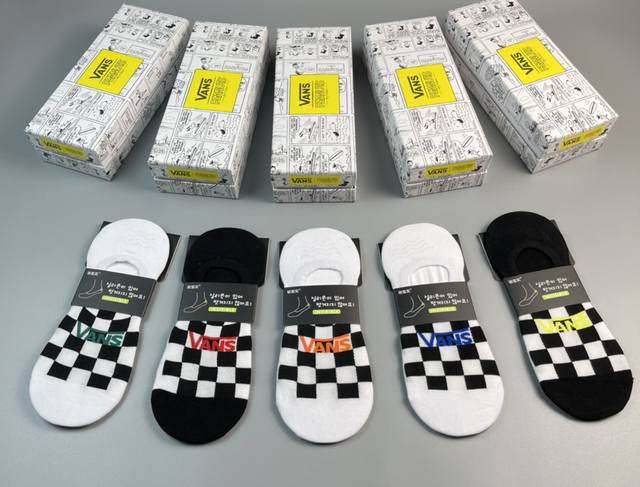 New arrival! Same style as the official Vans website, trendy and high-quality pu