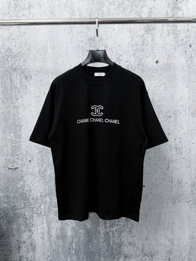 Chanel Silver Powder Print Couple Short-Sleeve T-Shirt. Made of 260g double-cott Chanel Silver Powder Print Couple Short-Sleeve T-Shirt. Made of 260g double-cott