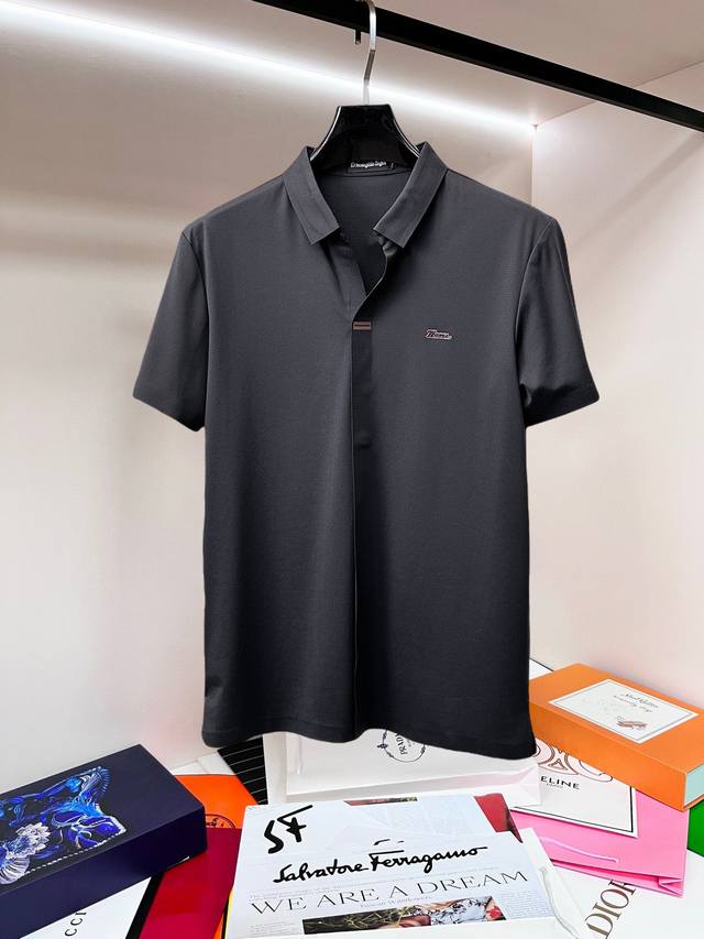 Zegna's high-end business attire is a must-have for white-collar professionals!