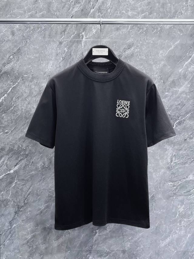 Loewe's top-tier 2026 Spring/Summer new arrival, latest boutique style short-sle