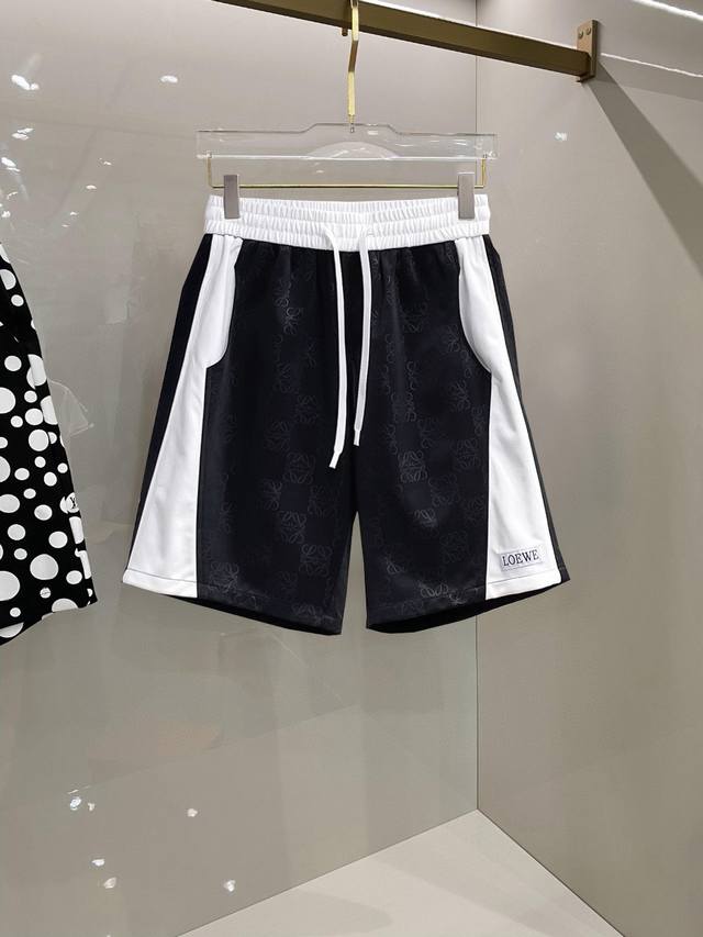 Loewe 2026 Summer New Men's Casual Shorts, complete with all three labels. Made