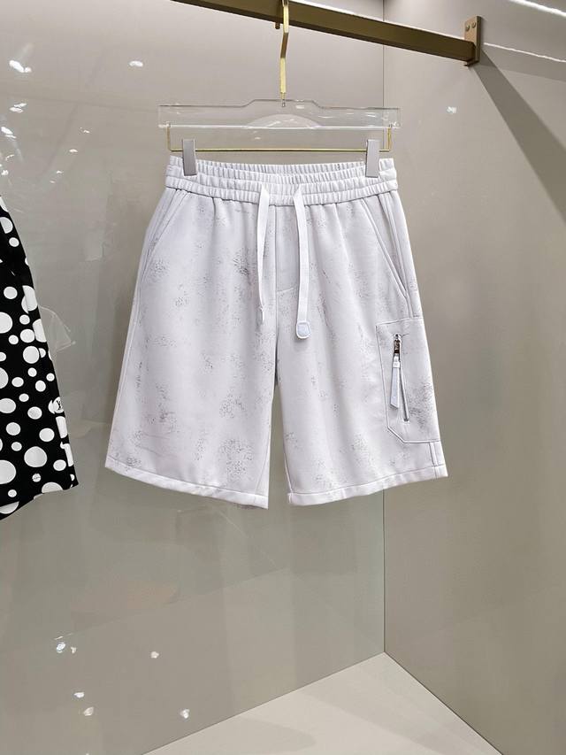 Loewe 2026 Summer New Men's Casual Shorts, complete with all three labels. Made