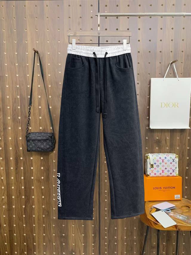Loewe 2026 Spring New Arrival Long Pants, Casual Pants, Available Now on the Off