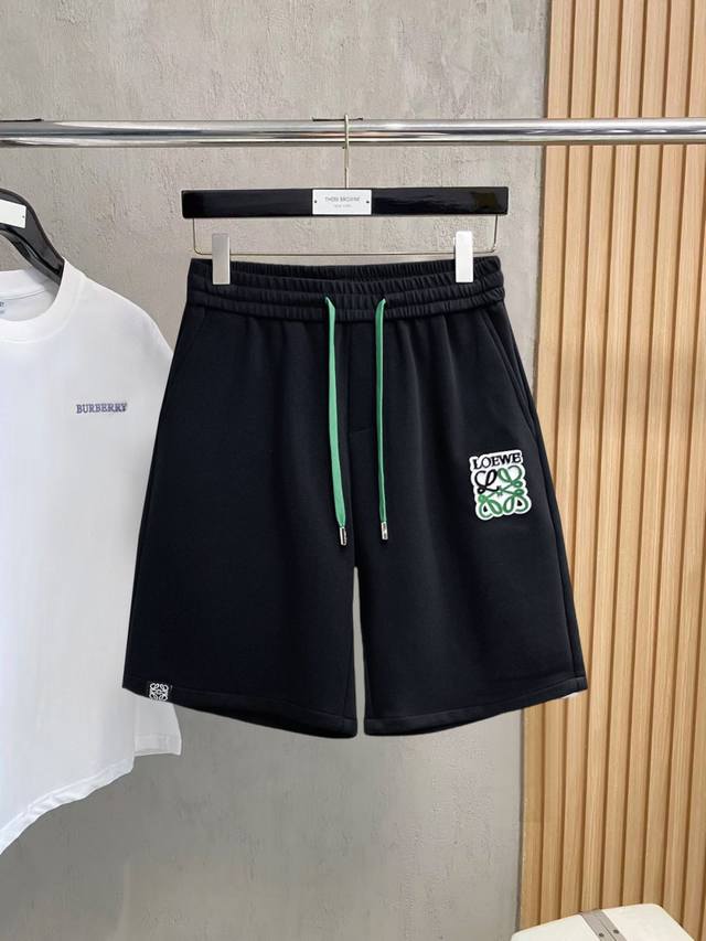 Loewe 2026 Summer New Men's Casual Shorts, complete with all three labels. Made