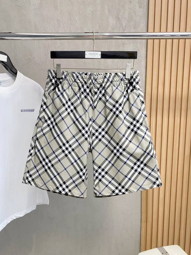 Burberry 2026 Summer New Men's Casual Shorts, complete with all three labels. Ma