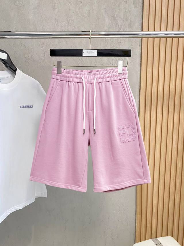 Fendi 2026 Summer New Men's Casual Shorts, complete with all three labels. Made