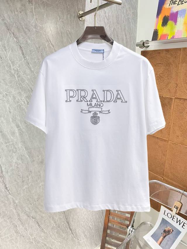 Prada, all three tags intact. Newest 2026 Summer style short-sleeved T-shirt, av