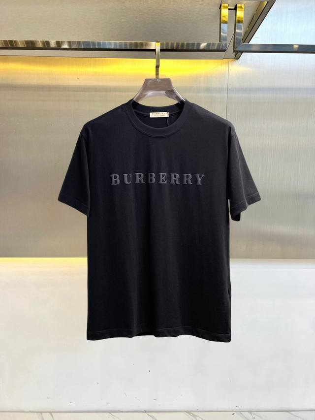 Burberry, all three tags intact. Newest 2026 Summer style short-sleeved T-shirt,