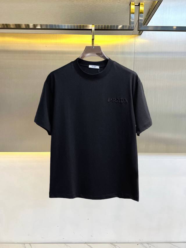 Prada, all three tags intact. Newest 2026 Summer style short-sleeved T-shirt, av