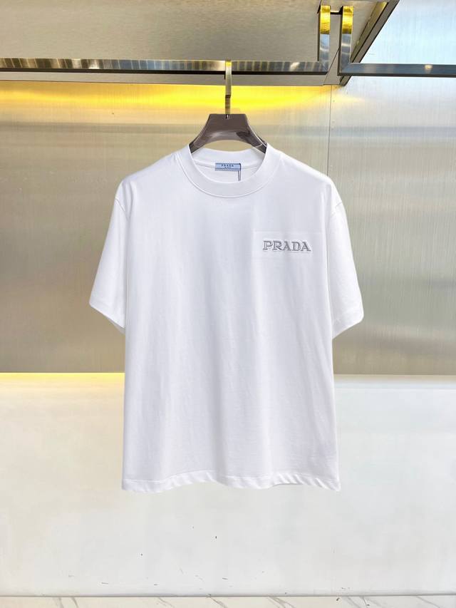 Prada, all three tags intact. Newest 2026 Summer style short-sleeved T-shirt, av