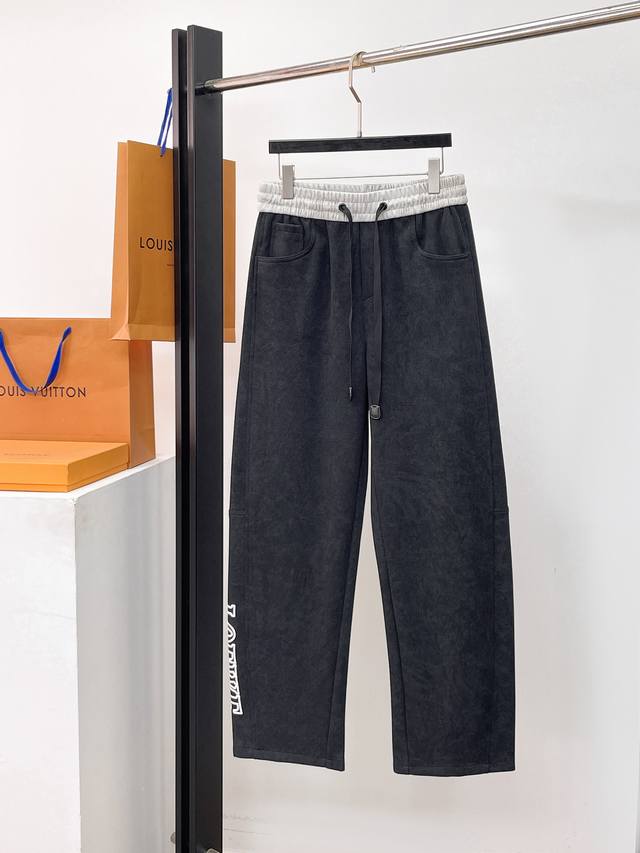 Loewe 2026 Spring New Arrival Long Pants, Casual Pants, Available Now on the Off